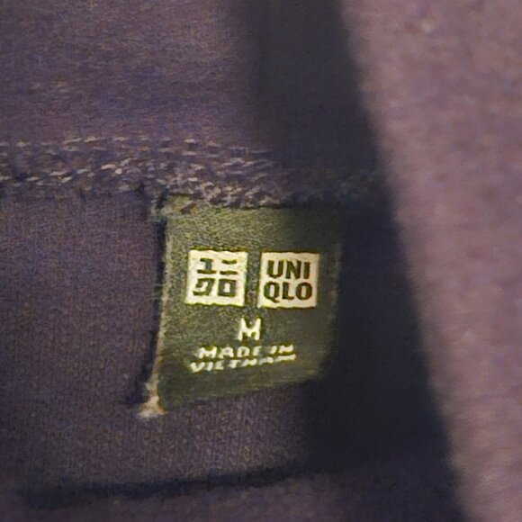 Uniqlo Heattech Turtleneck - Picture 3 of 6